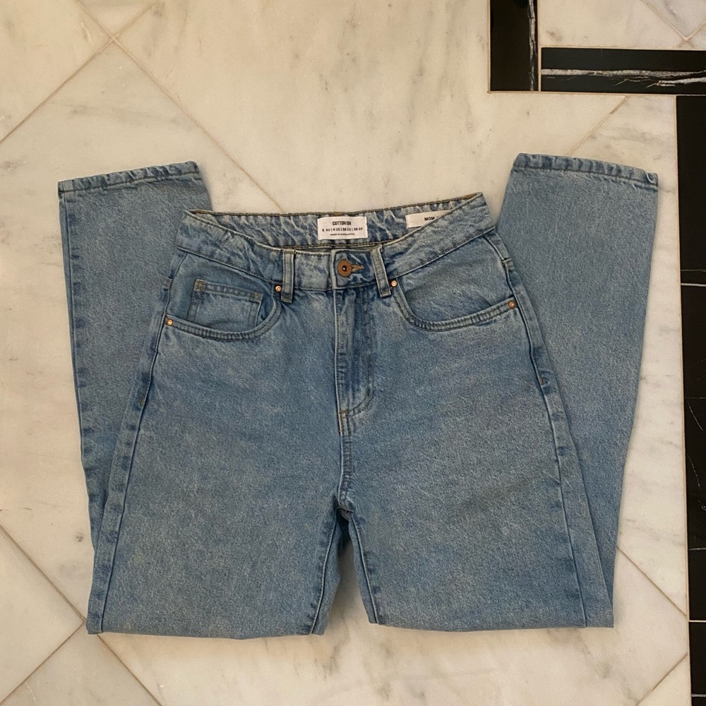 Cotton On mom jean light medium wash